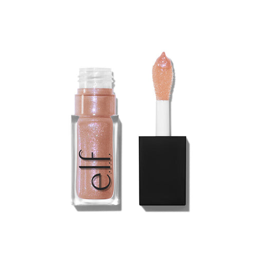Lip oil with shimmer for glowing finish